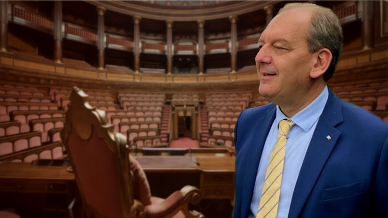 Senatore Patrizio La Pietra